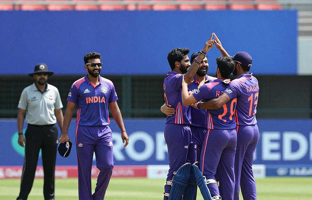 আট ম্যাচের চুক্তি, এক ক্যাপ্টেনের ভবিষ্যৎ: ফাতিমা সানার পার্থ স্করচার্স অধ্যায় আট ম্যাচের চুক্তি, এক ক্যাপ্টেনের ভবিষ্যৎ: ফাতিমা সানার পার্থ স্করচার্স অধ্যায়