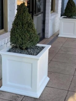 Fairfield Self-Watering Square Planter, 20” X 20” 13 Fairfield Self-Watering Square Planter, 20” X 20” -Garden Supply Store 39 618 213V tif