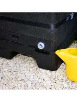 HOTBIN MK2 Compost Pedestal -Garden Supply Store 3 4 crop 8613704 01V