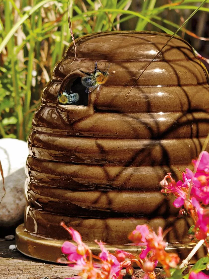 Ceramic Bumblebee House 2 Ceramic Bumblebee House - Image 2