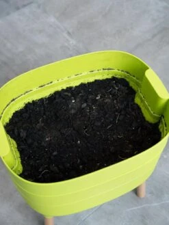 Worm Farm Composter -Garden Supply Store 8593240 3398 tif