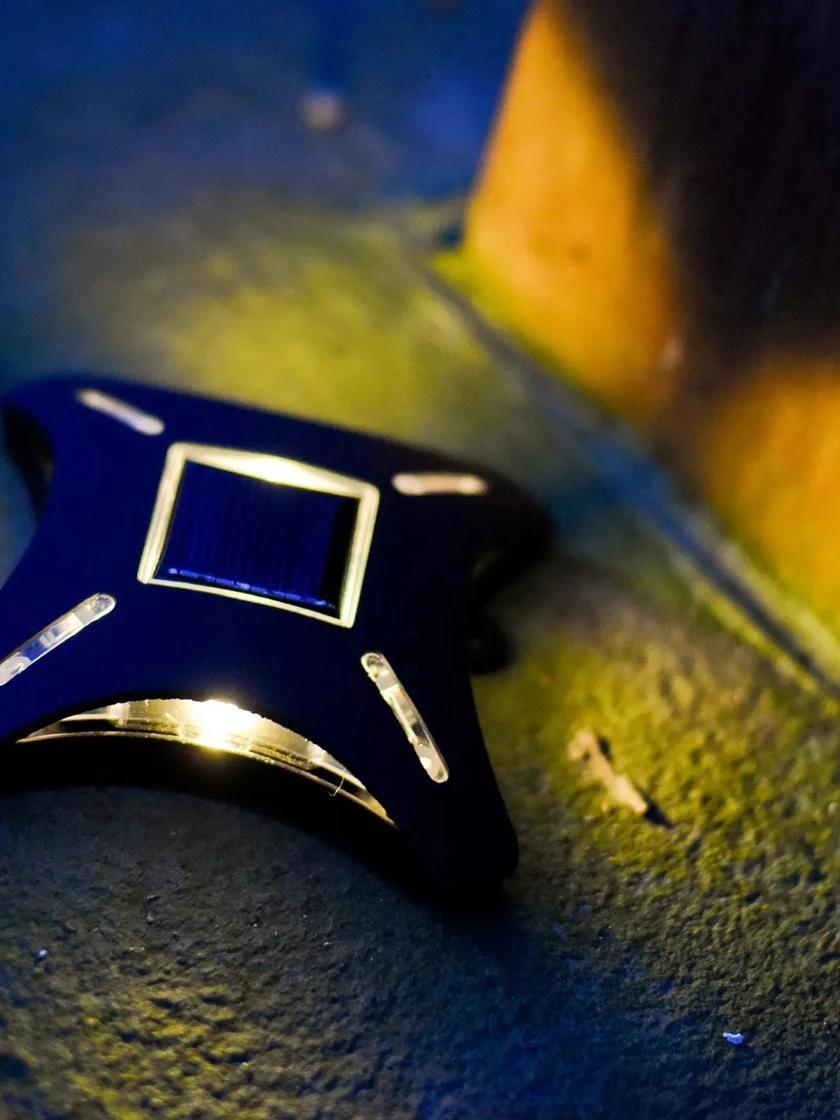 MAXSA® Solar Ninja Stars™ 4 Pack 6 MAXSA® Solar Ninja Stars™ 4 Pack - Image 6