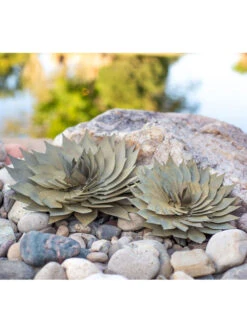 Desert Steel Spiral Aloe Sculpture -Garden Supply Store 8610749 04v